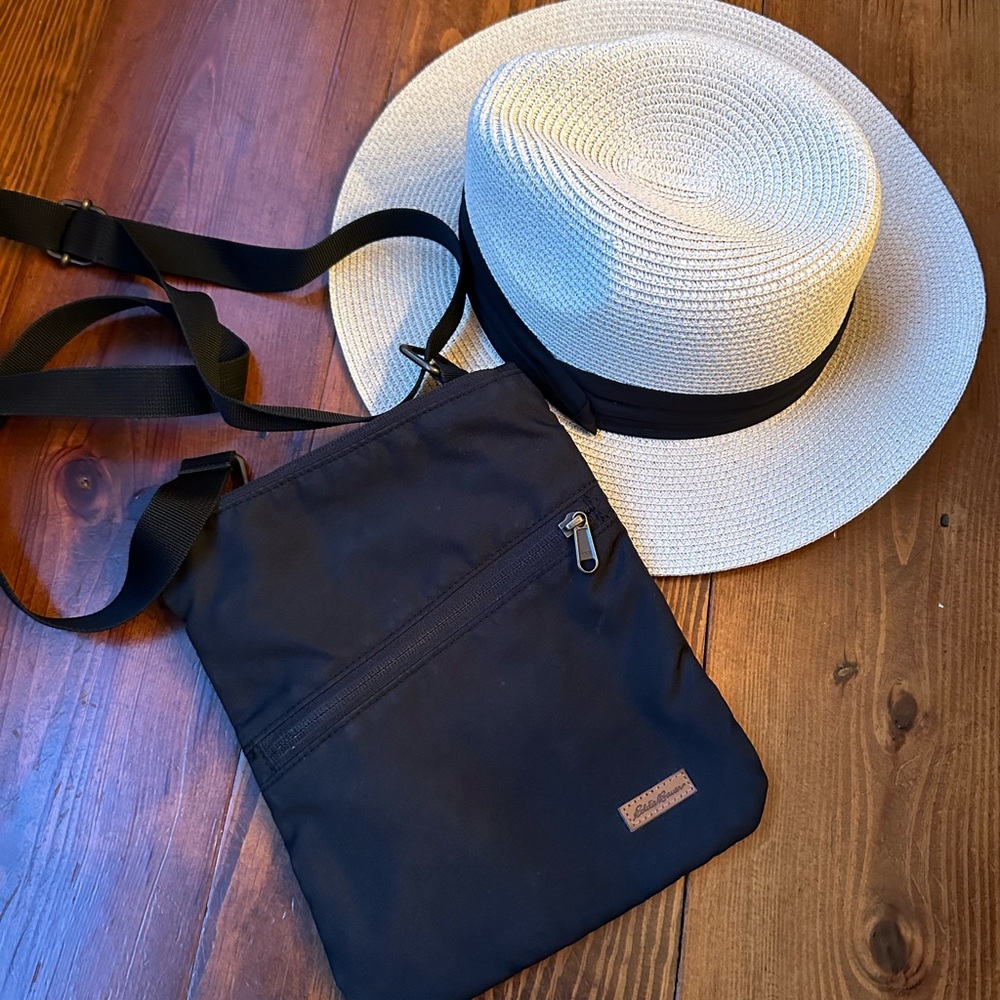 Eddie Bauer Women’s Crossover Bag